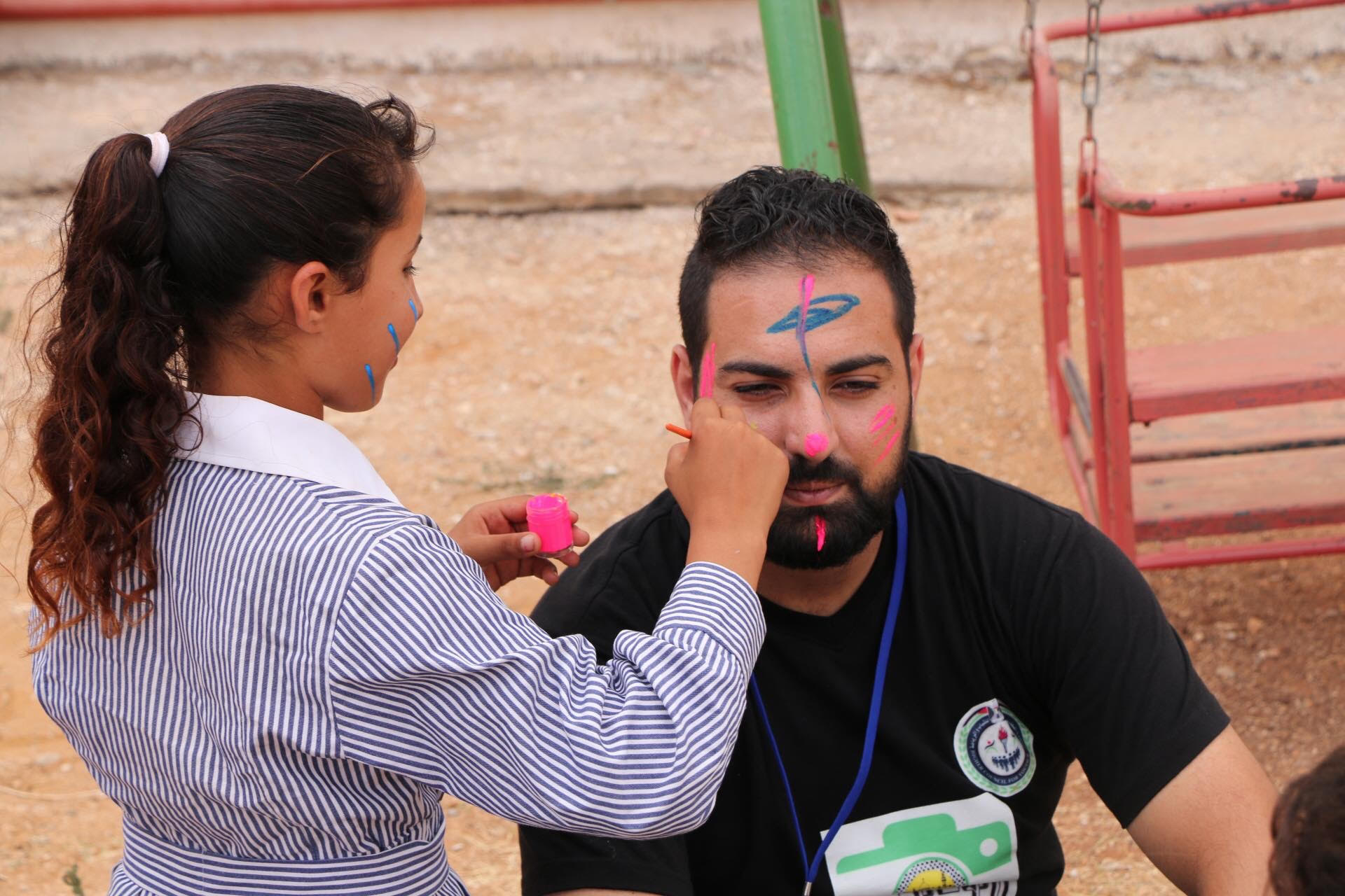 دورة تدريبية لتعليم فنون الرسم